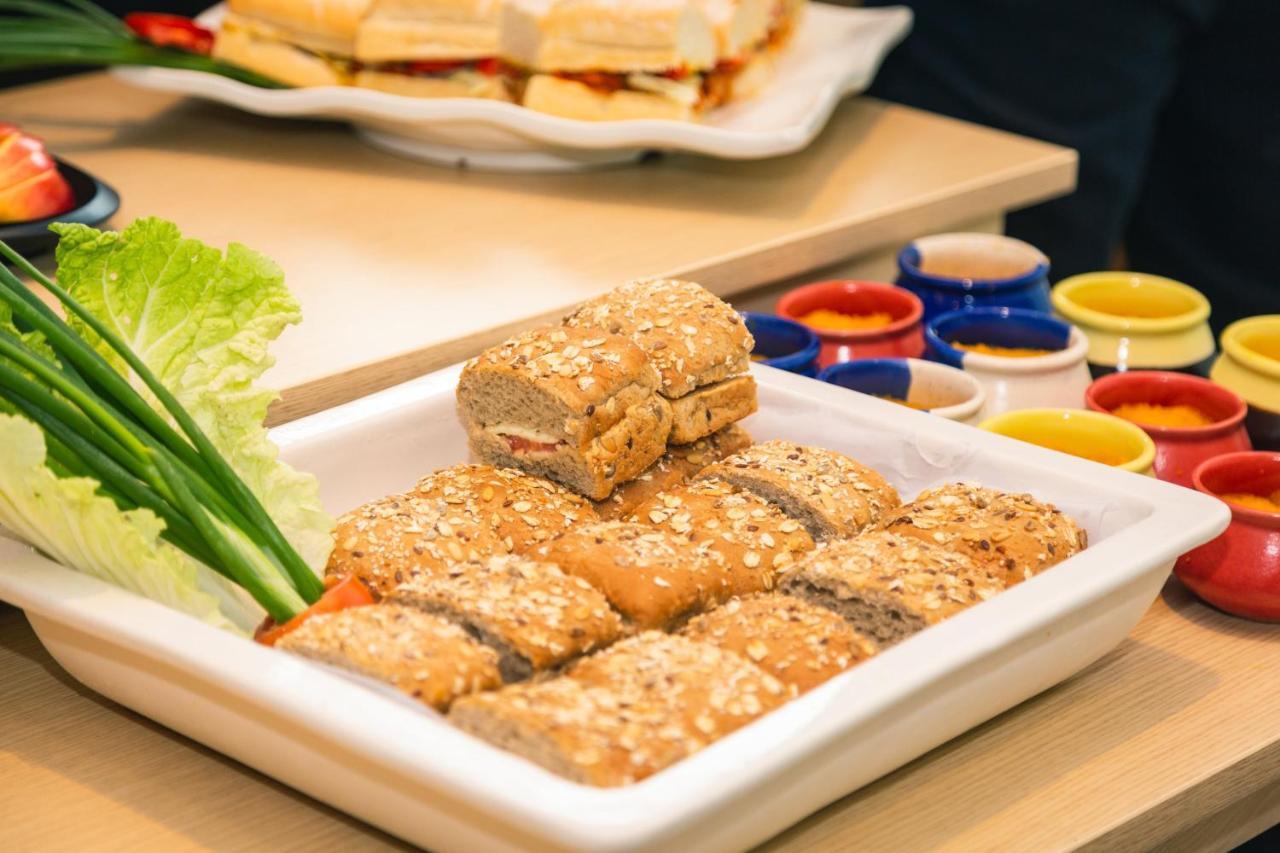 Holiday Inn Express Bengaluru Whitefield Itpl By Ihg Εξωτερικό φωτογραφία
